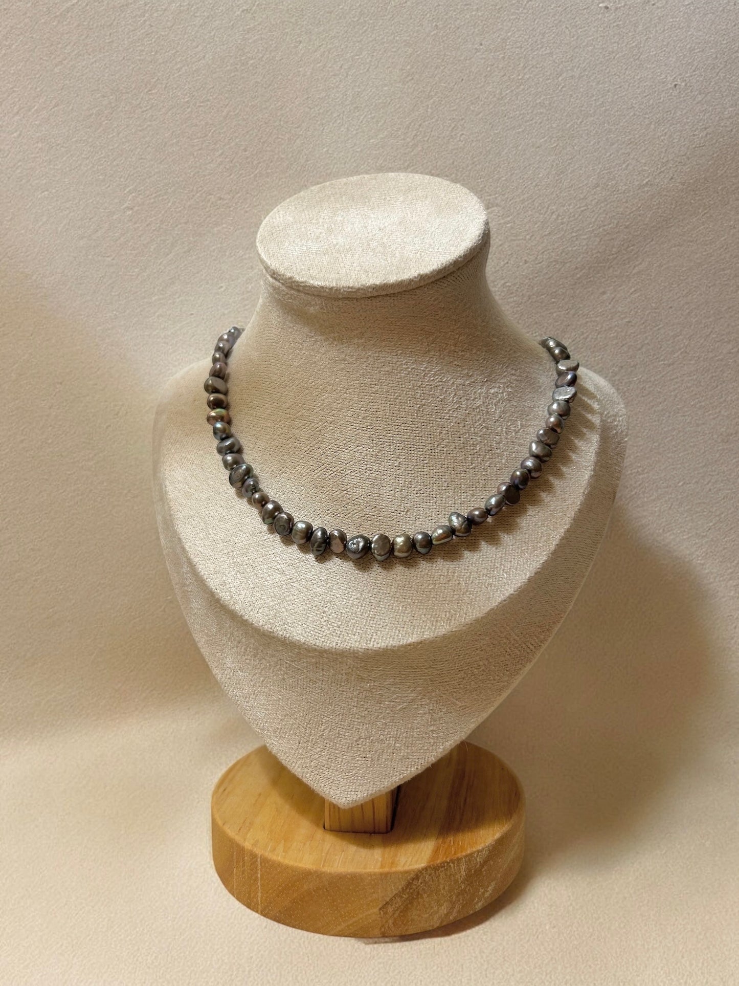 Collar de perlas de río