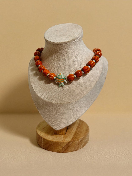 Collar de cuentas de cerámica